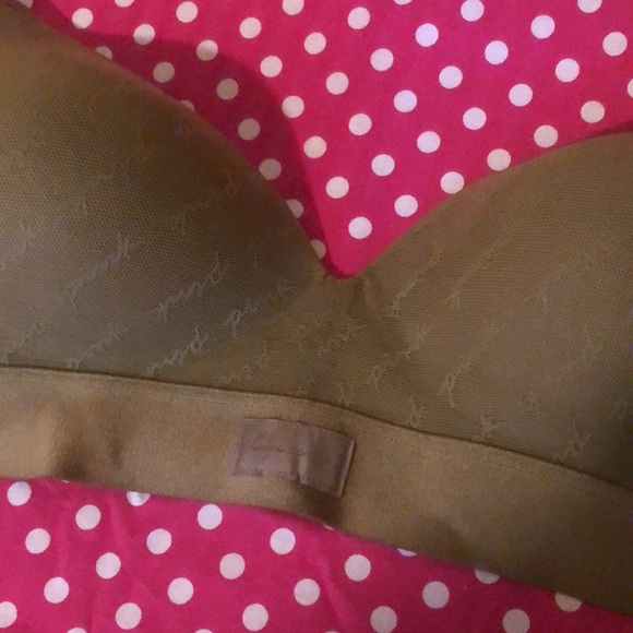 Victoria Secret Bra 34C! - Picture 4 of 8